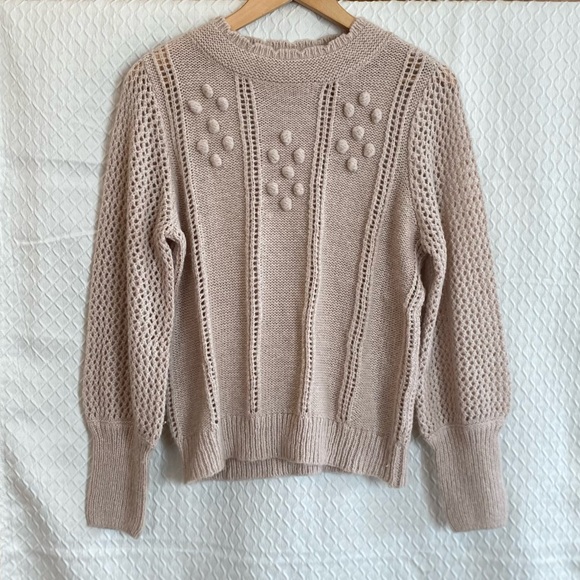 E & M long sleeve loose knit lightweight pull over sweater. Natural/beige. Large - Picture 2 of 13